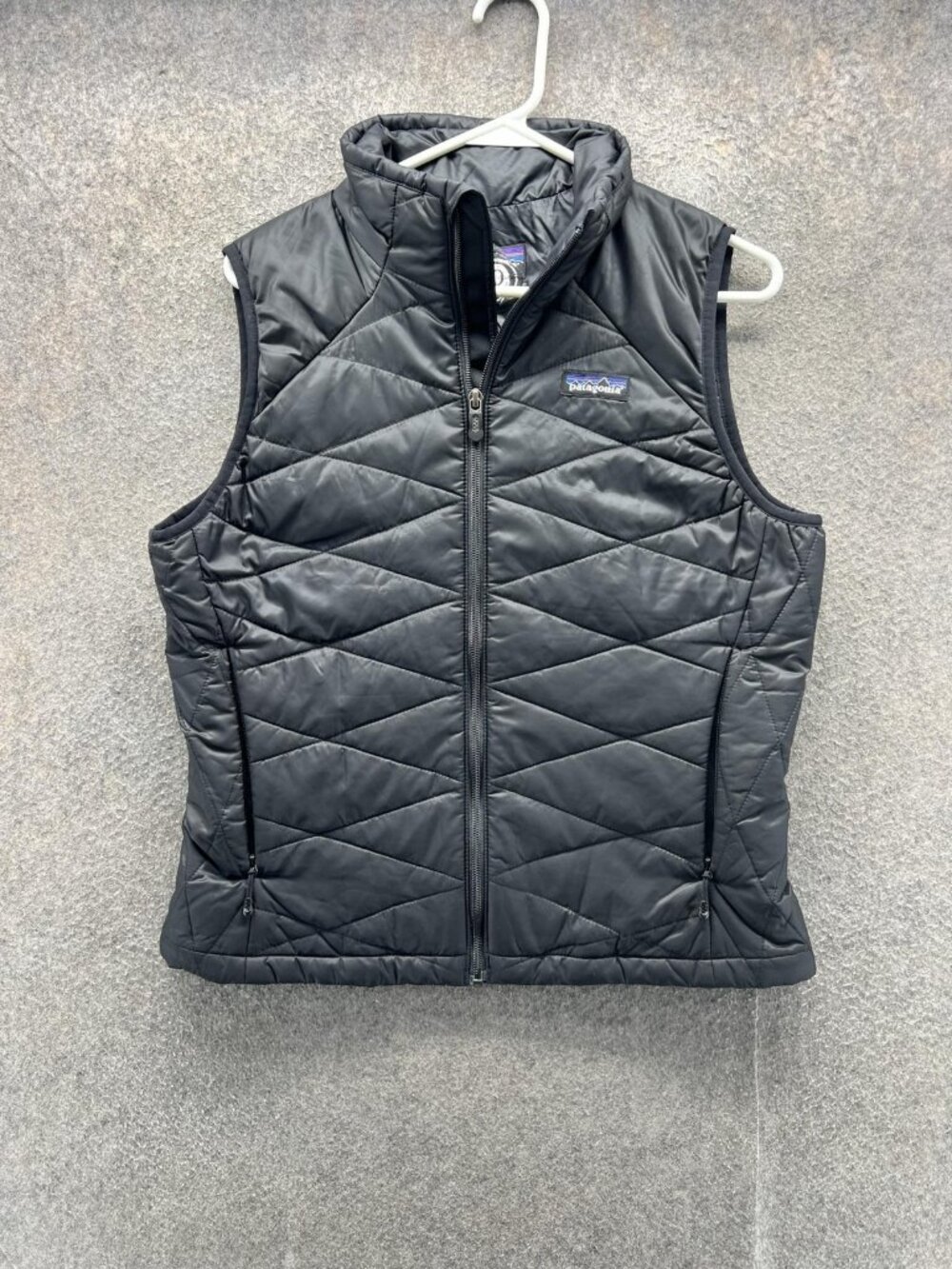 Patagonia Vest Women Medium Black Quilted Full Zip Primaloft Outdoor Pockets